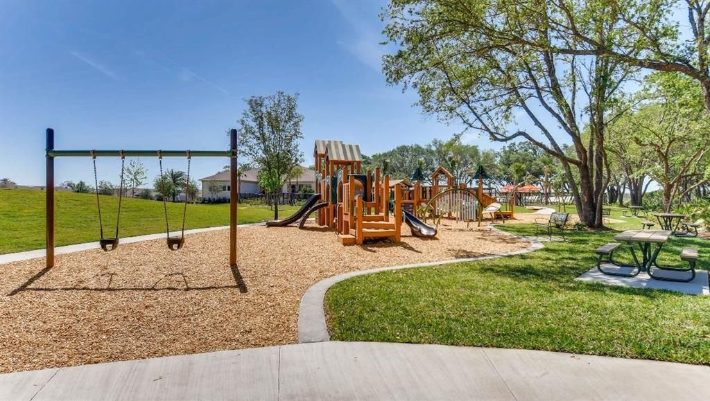 For Sale: $398,500 (4 beds, 2 baths, 1846 Square Feet)