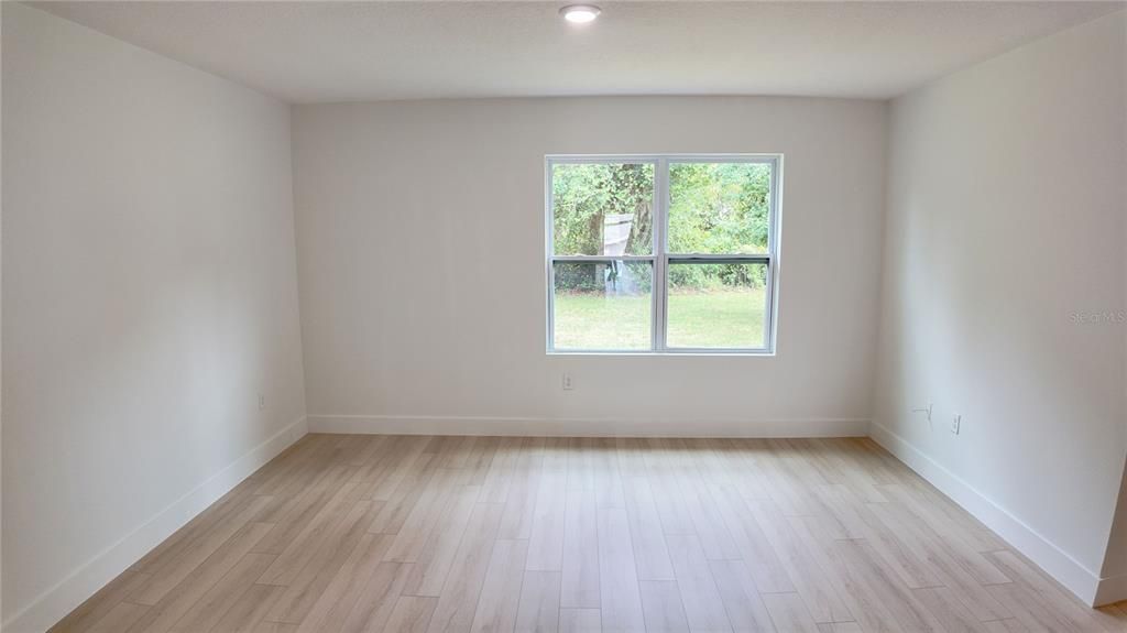 For Sale: $398,500 (4 beds, 2 baths, 1846 Square Feet)
