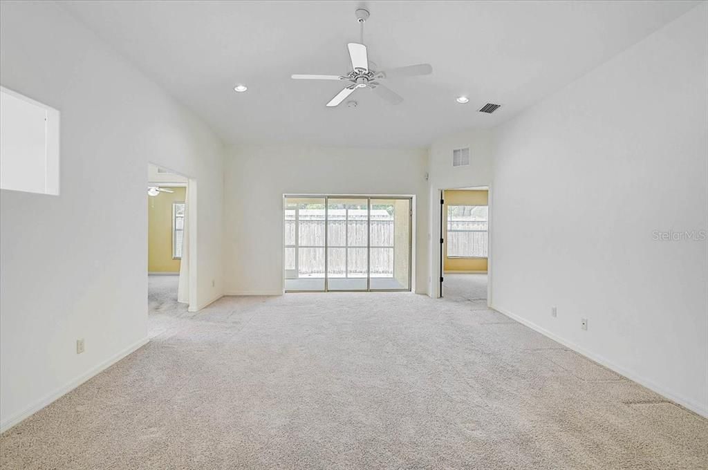 For Sale: $375,000 (3 beds, 2 baths, 1626 Square Feet)