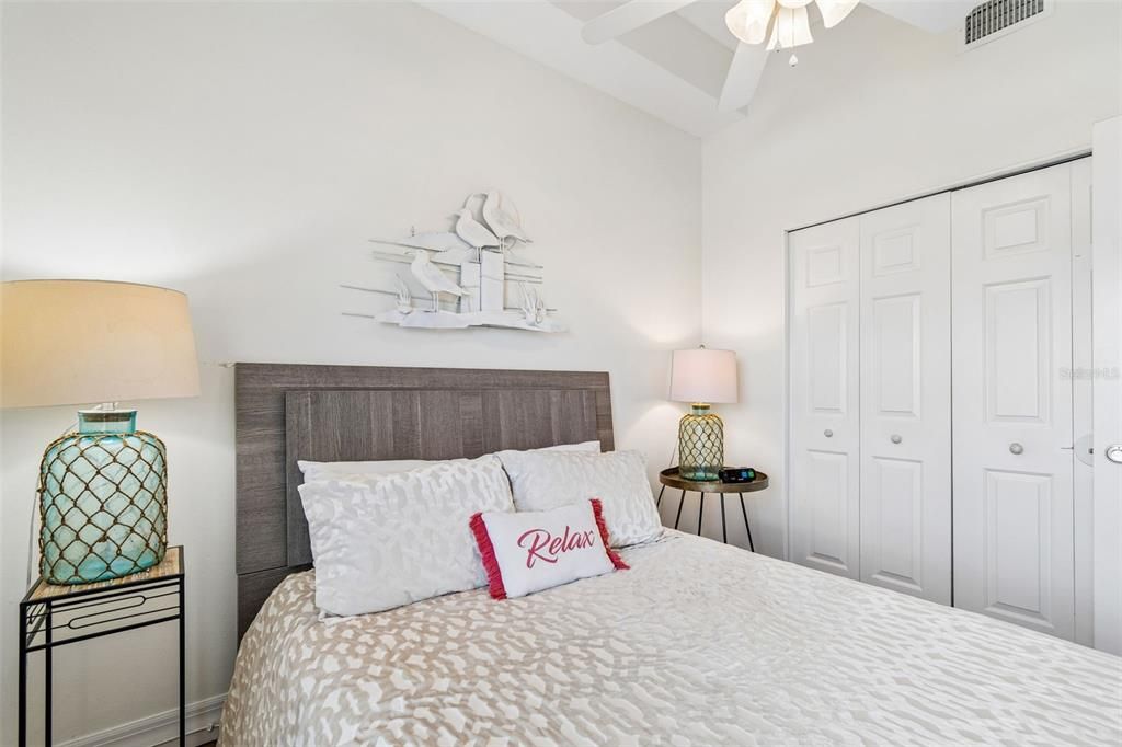 For Sale: $640,000 (2 beds, 2 baths, 1163 Square Feet)
