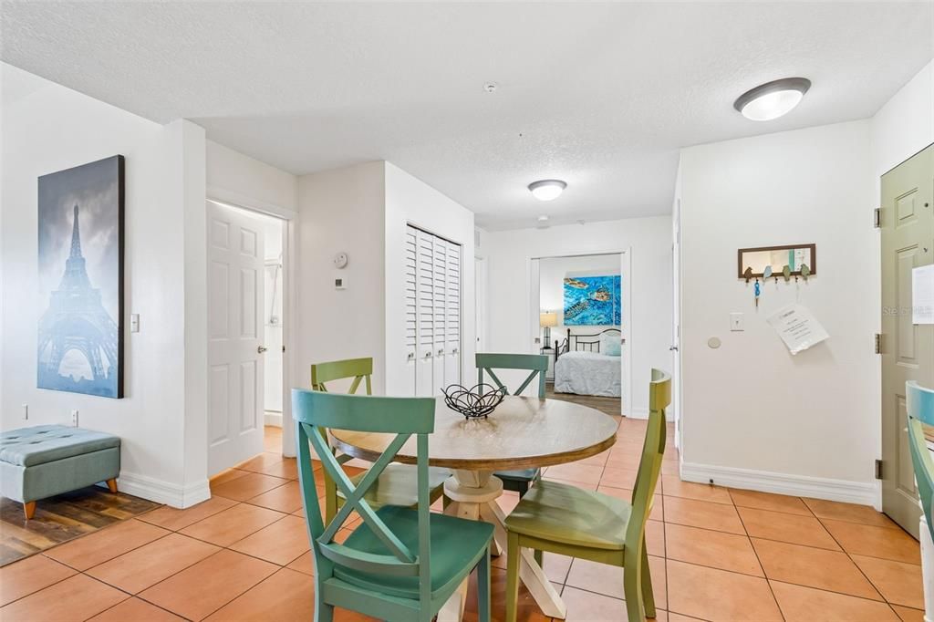 For Sale: $640,000 (2 beds, 2 baths, 1163 Square Feet)