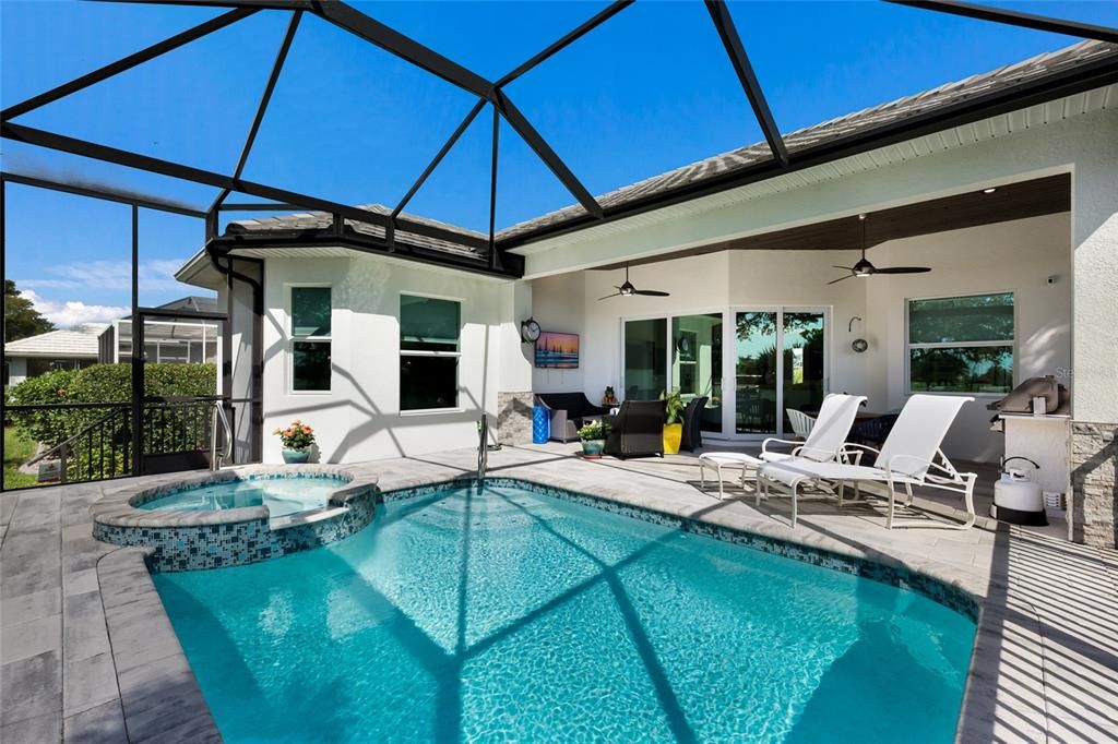 For Sale: $725,000 (2 beds, 2 baths, 2040 Square Feet)