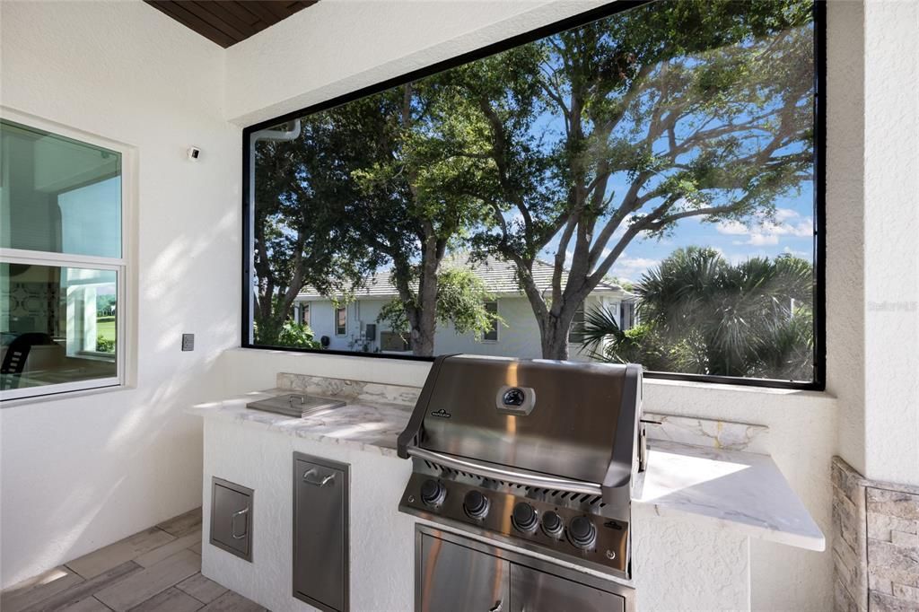For Sale: $725,000 (2 beds, 2 baths, 2040 Square Feet)