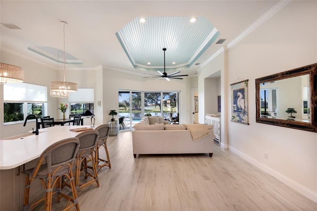 For Sale: $725,000 (2 beds, 2 baths, 2040 Square Feet)