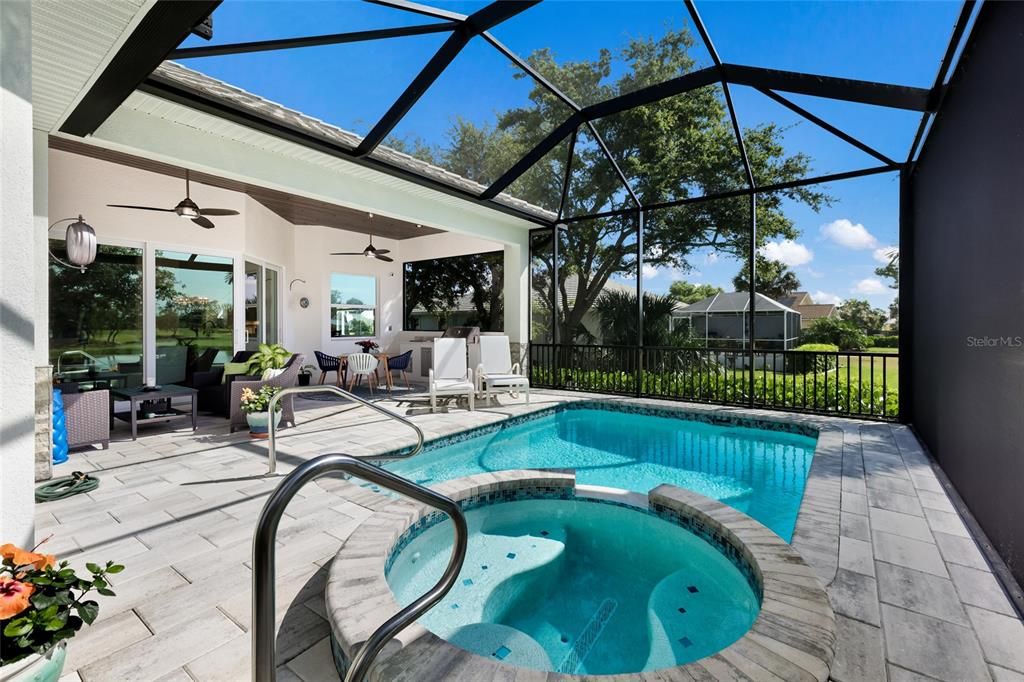 For Sale: $725,000 (2 beds, 2 baths, 2040 Square Feet)