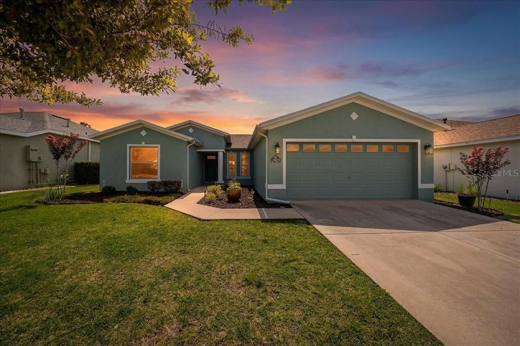 For Sale: $199,000 (2 beds, 2 baths, 1757 Square Feet)