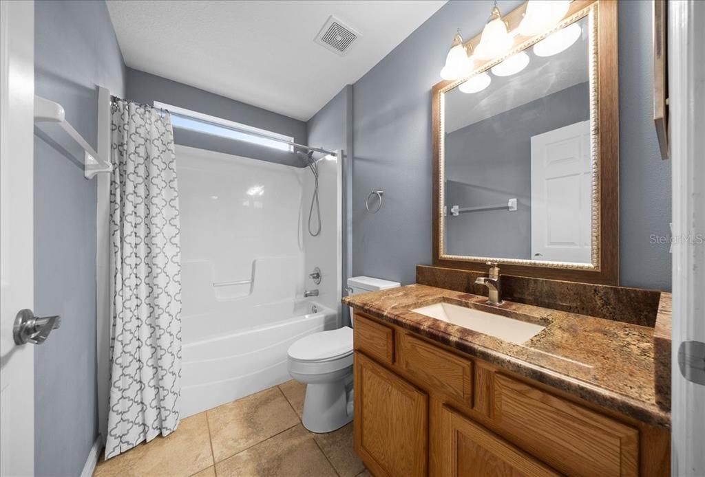 For Sale: $199,000 (2 beds, 2 baths, 1757 Square Feet)