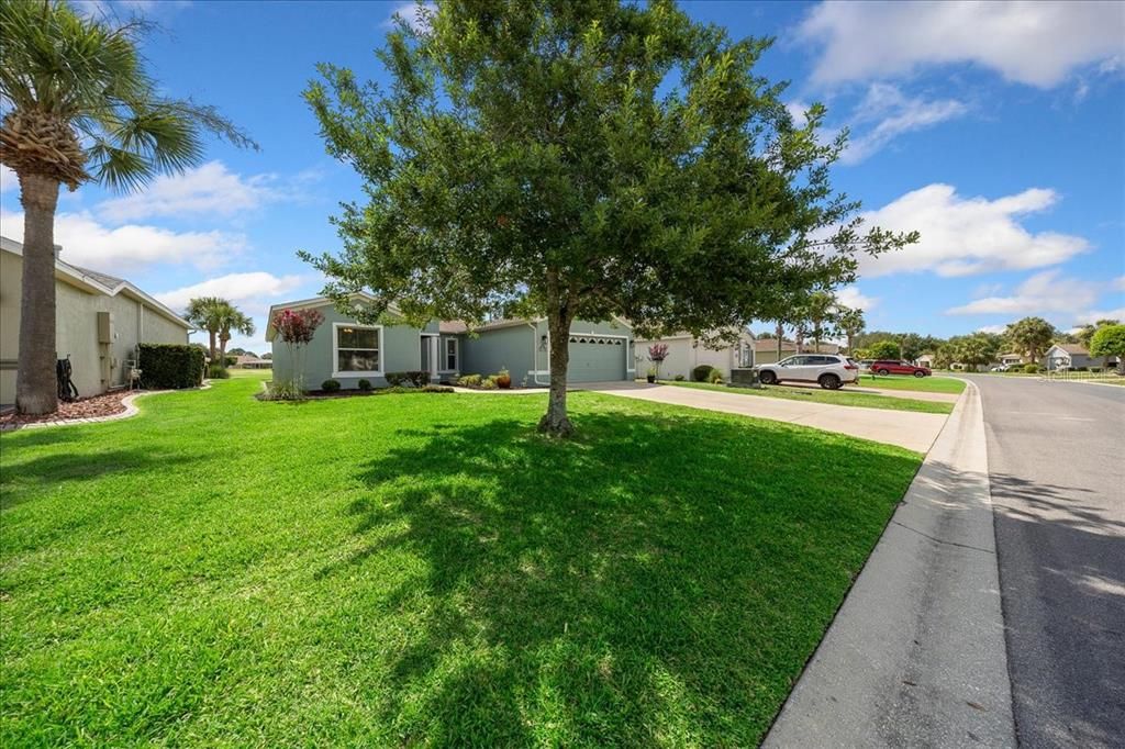 For Sale: $199,000 (2 beds, 2 baths, 1757 Square Feet)