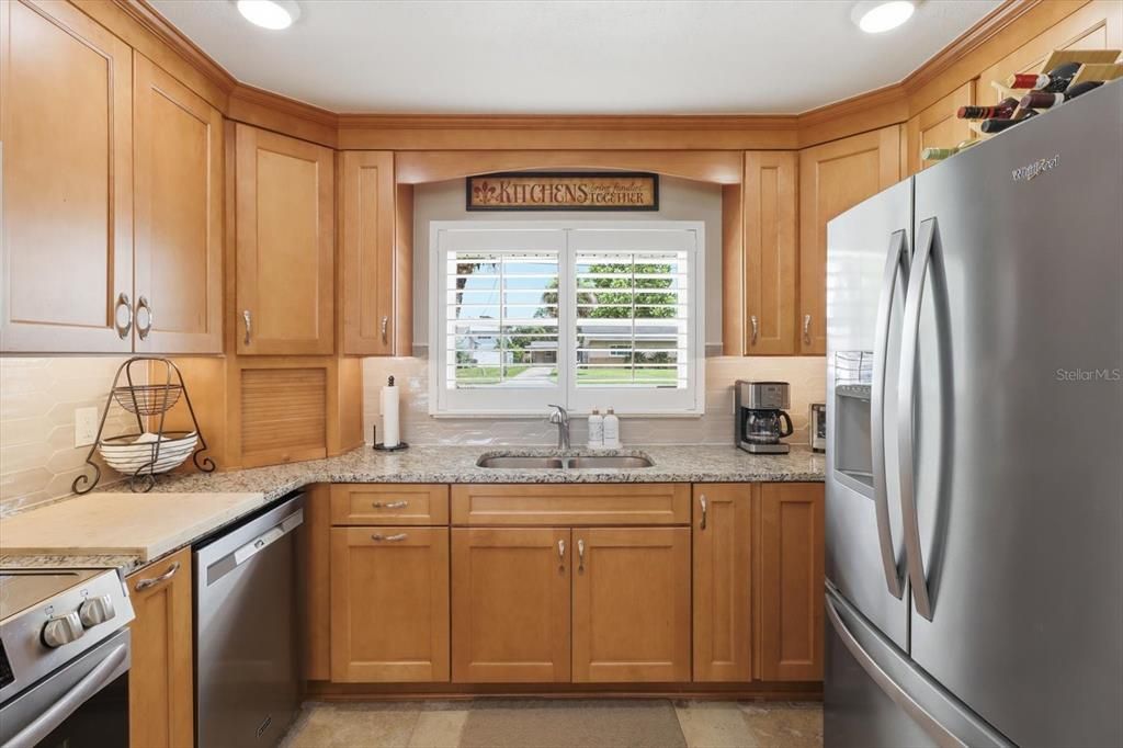 For Sale: $649,000 (2 beds, 2 baths, 1376 Square Feet)