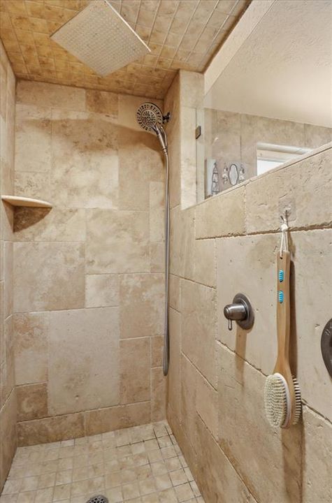 For Sale: $649,000 (2 beds, 2 baths, 1376 Square Feet)