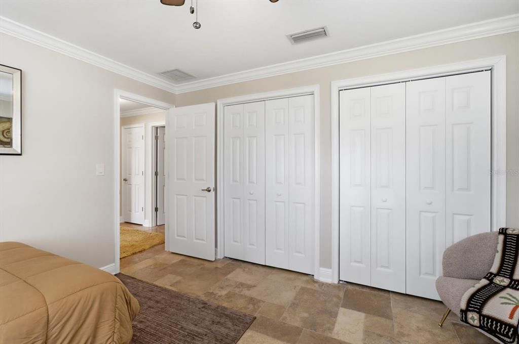 For Sale: $649,000 (2 beds, 2 baths, 1376 Square Feet)