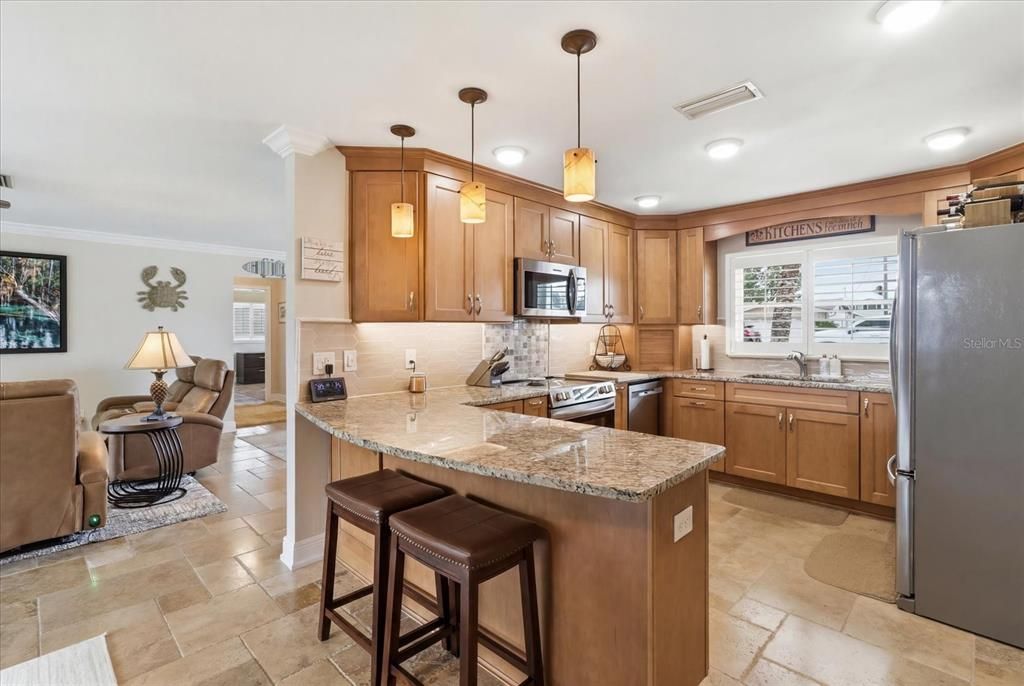 For Sale: $649,000 (2 beds, 2 baths, 1376 Square Feet)