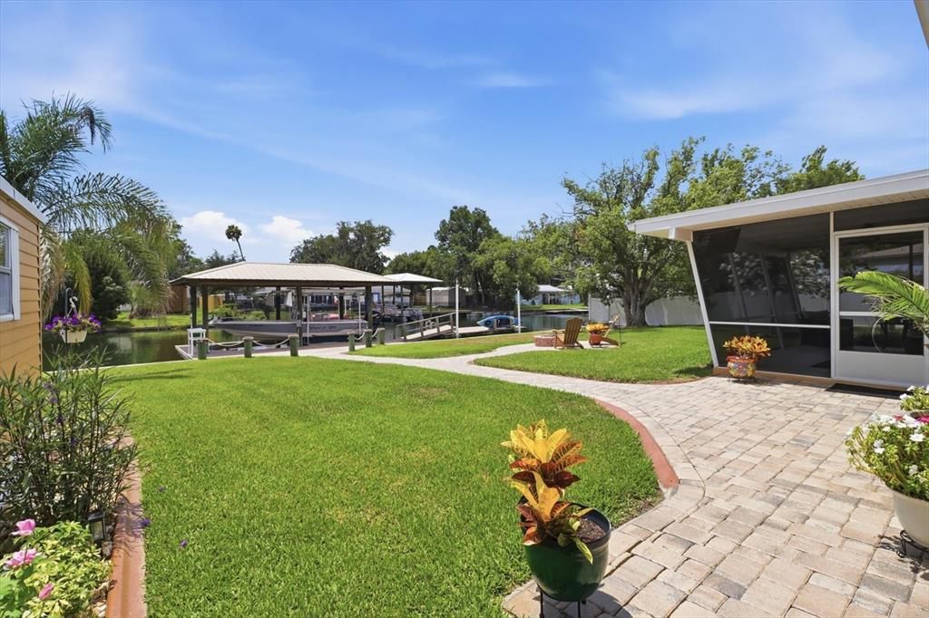 For Sale: $649,000 (2 beds, 2 baths, 1376 Square Feet)