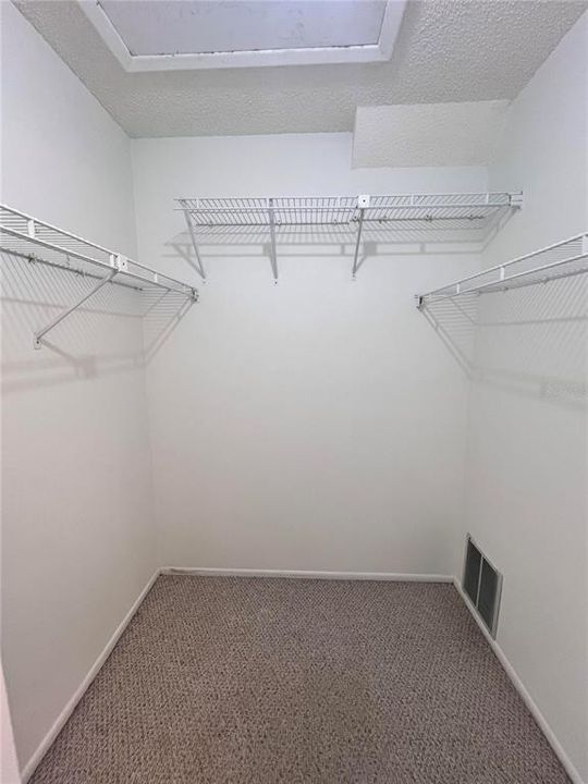 В аренду: $1,550 (2 спален, 2 ванн, 1068 Квадратных фут)