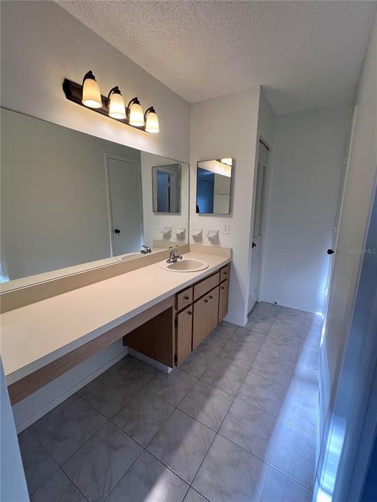 В аренду: $1,550 (2 спален, 2 ванн, 1068 Квадратных фут)