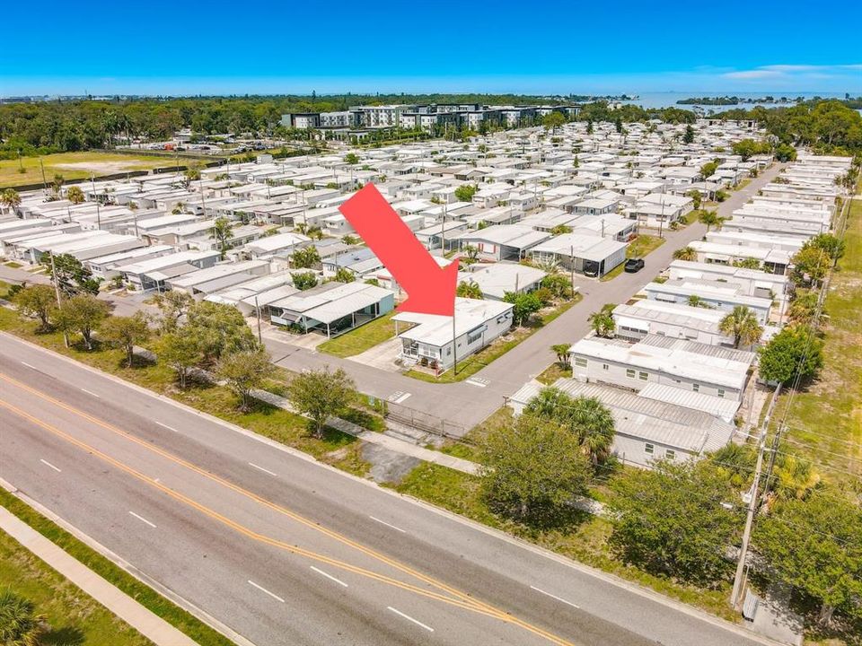 For Sale: $129,500 (2 beds, 2 baths, 812 Square Feet)