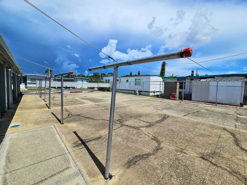 For Sale: $129,500 (2 beds, 2 baths, 812 Square Feet)