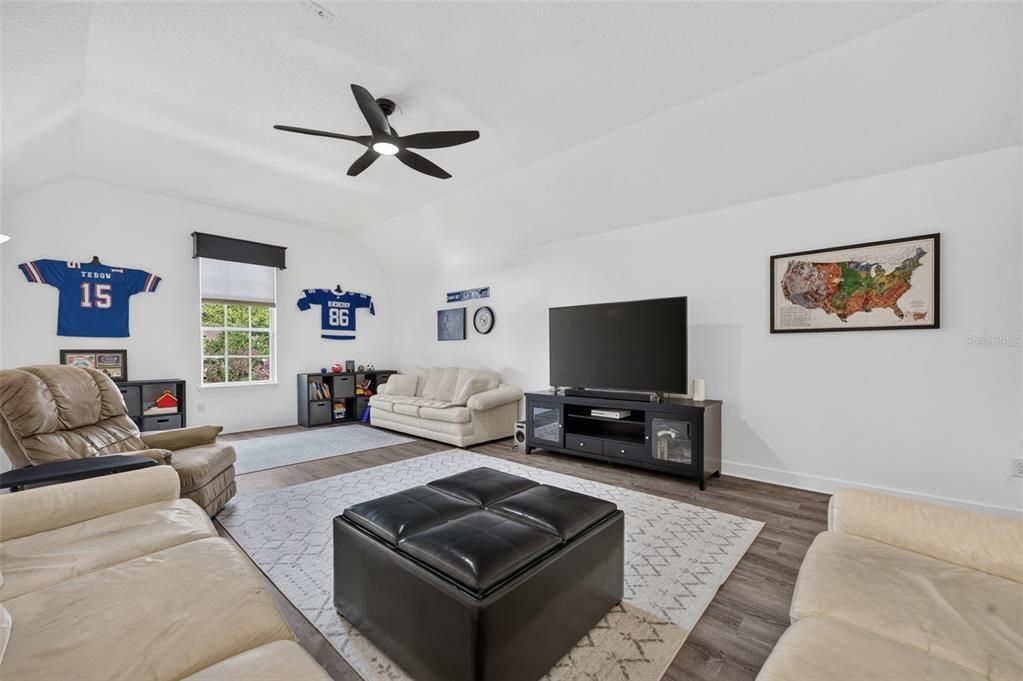 En Venta: $795,000 (5 camas, 4 baños, 3128 Pies cuadrados)