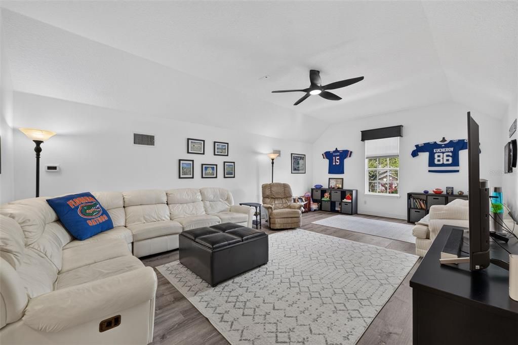 En Venta: $795,000 (5 camas, 4 baños, 3128 Pies cuadrados)