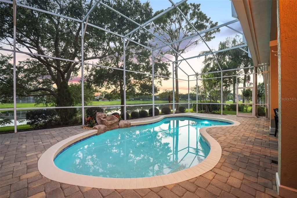 En Venta: $795,000 (5 camas, 4 baños, 3128 Pies cuadrados)