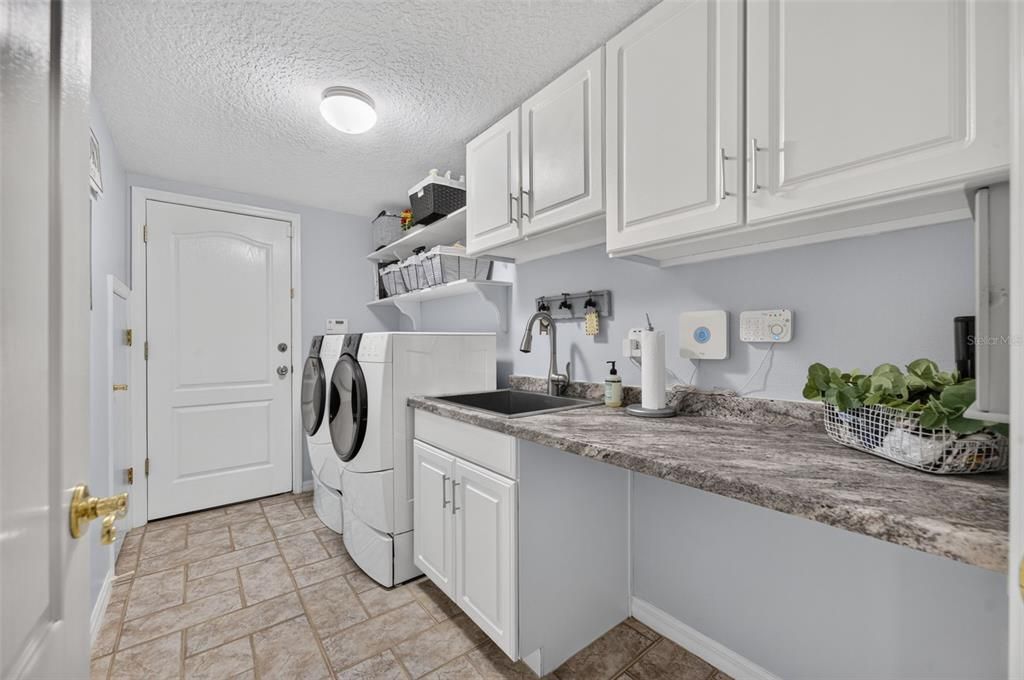 En Venta: $795,000 (5 camas, 4 baños, 3128 Pies cuadrados)