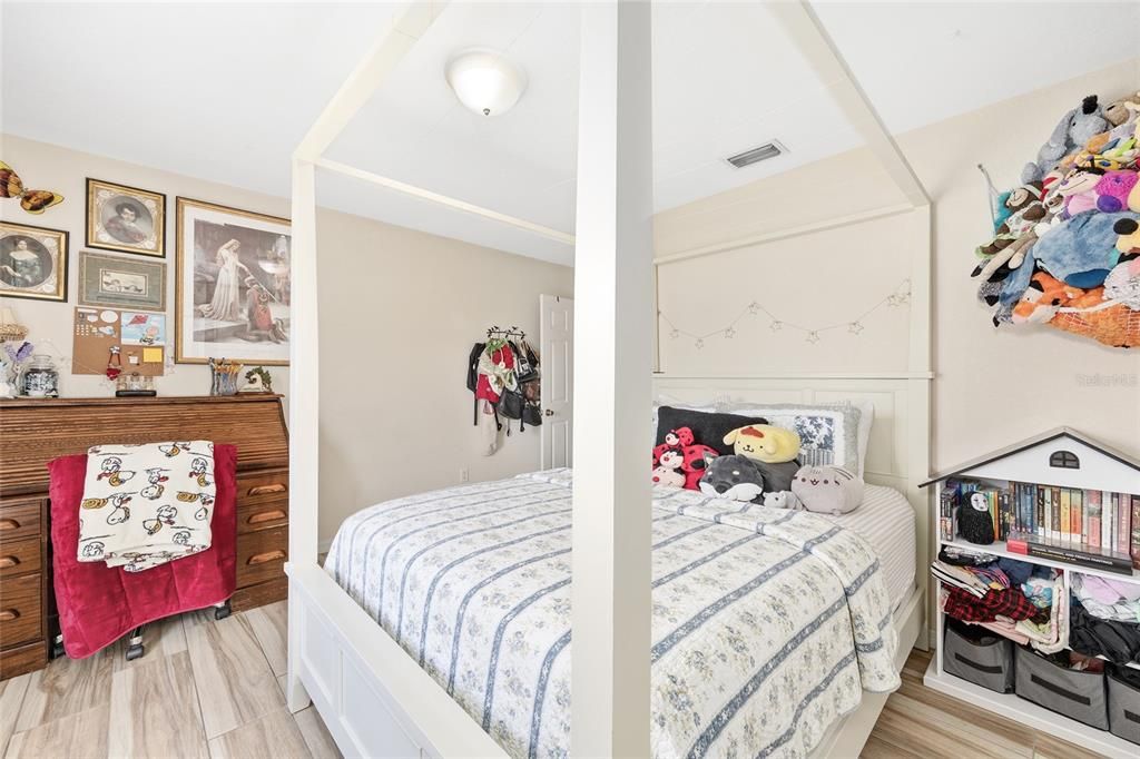 For Sale: $292,900 (4 beds, 2 baths, 1839 Square Feet)