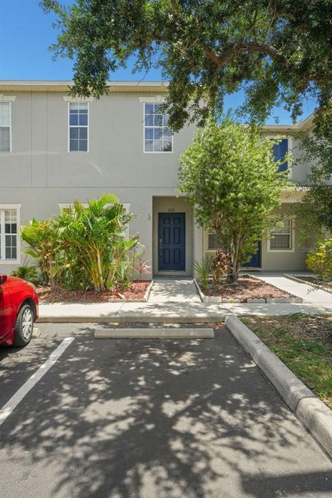 En Venta: $227,000 (3 camas, 2 baños, 1360 Pies cuadrados)