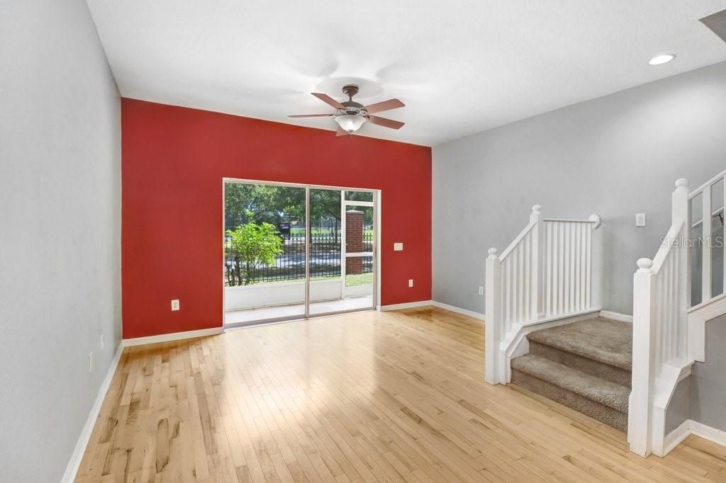 En Venta: $227,000 (3 camas, 2 baños, 1360 Pies cuadrados)