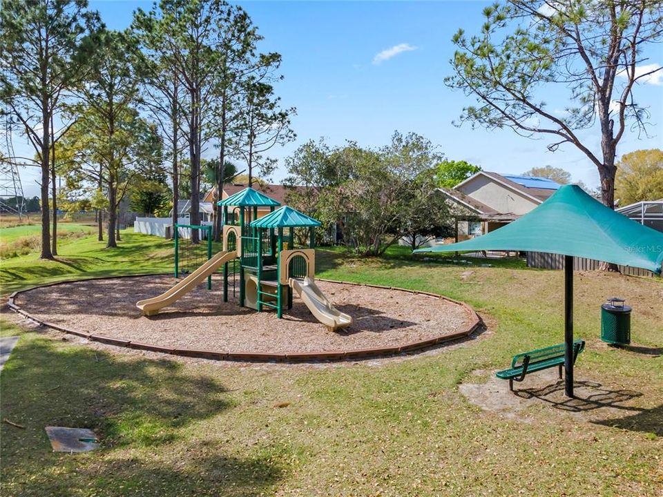 For Sale: $239,000 (2 beds, 2 baths, 578 Square Feet)