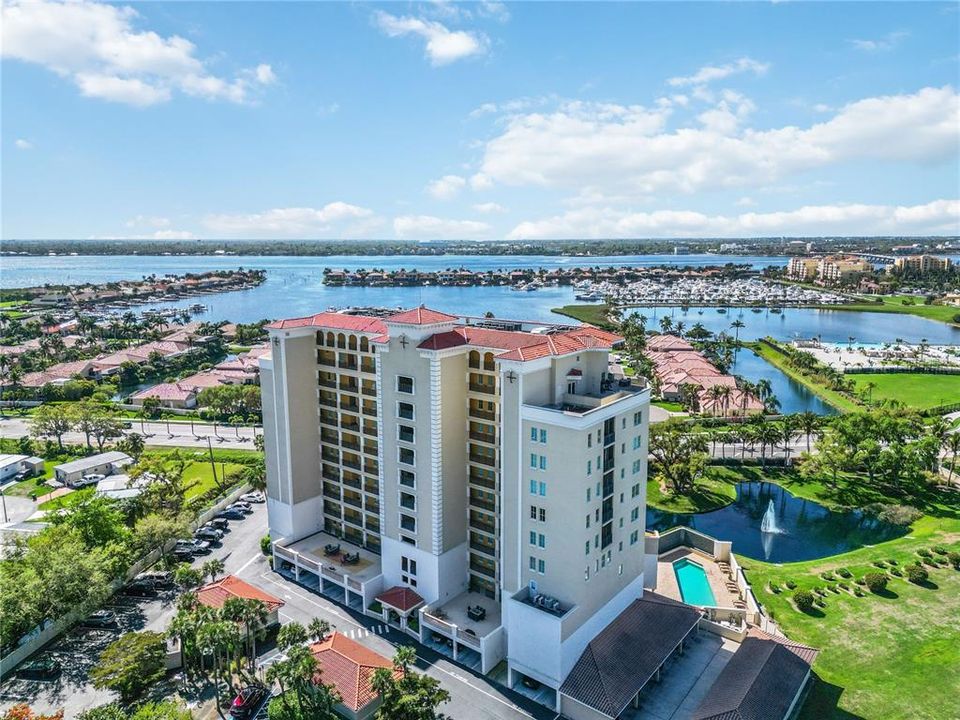 En Venta: $335,000 (2 camas, 2 baños, 1543 Pies cuadrados)