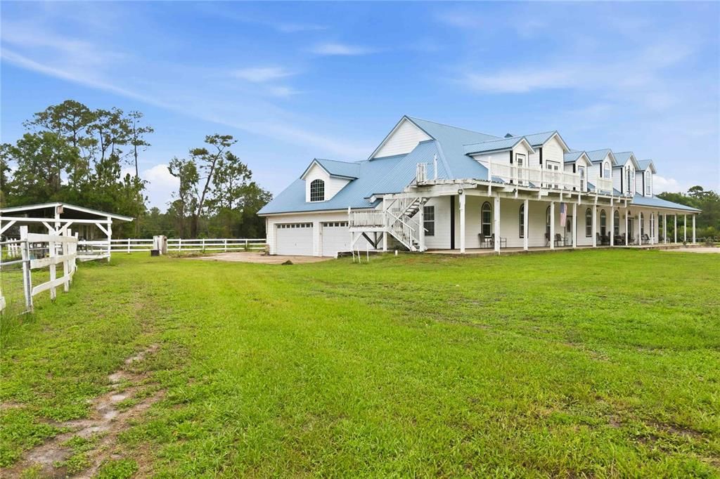 For Sale: $1,260,000 (6 beds, 4 baths, 4884 Square Feet)