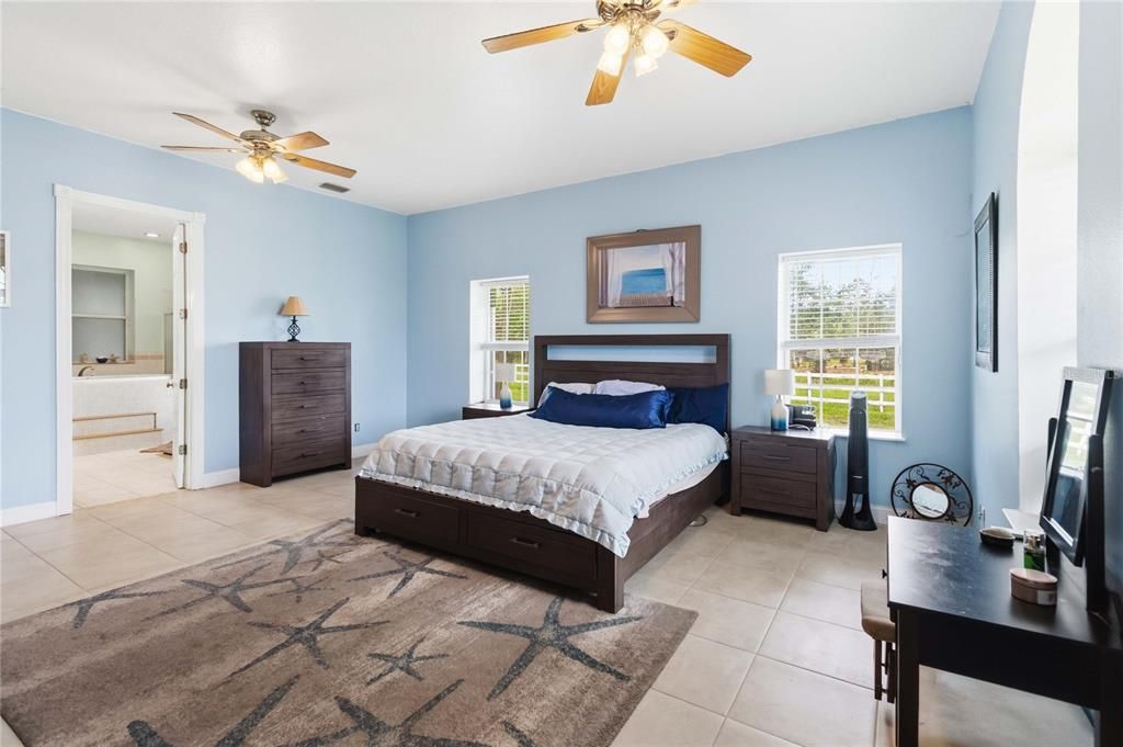For Sale: $1,260,000 (6 beds, 4 baths, 4884 Square Feet)