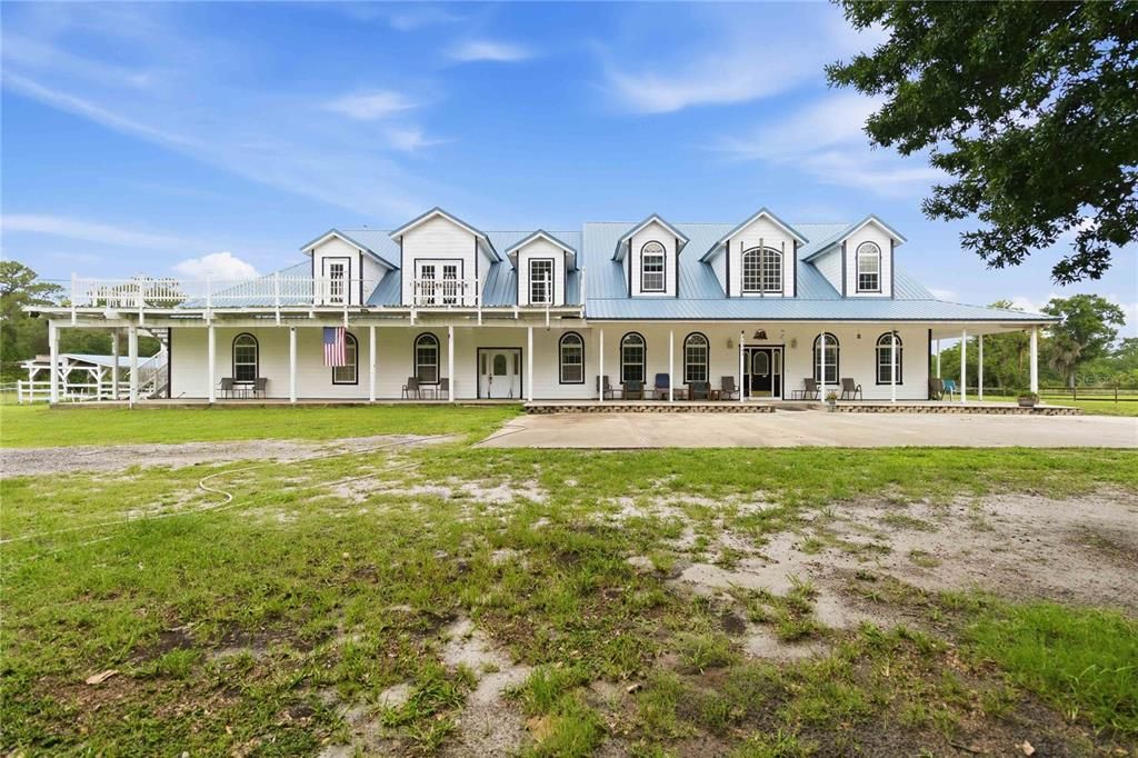 For Sale: $1,260,000 (6 beds, 4 baths, 4884 Square Feet)