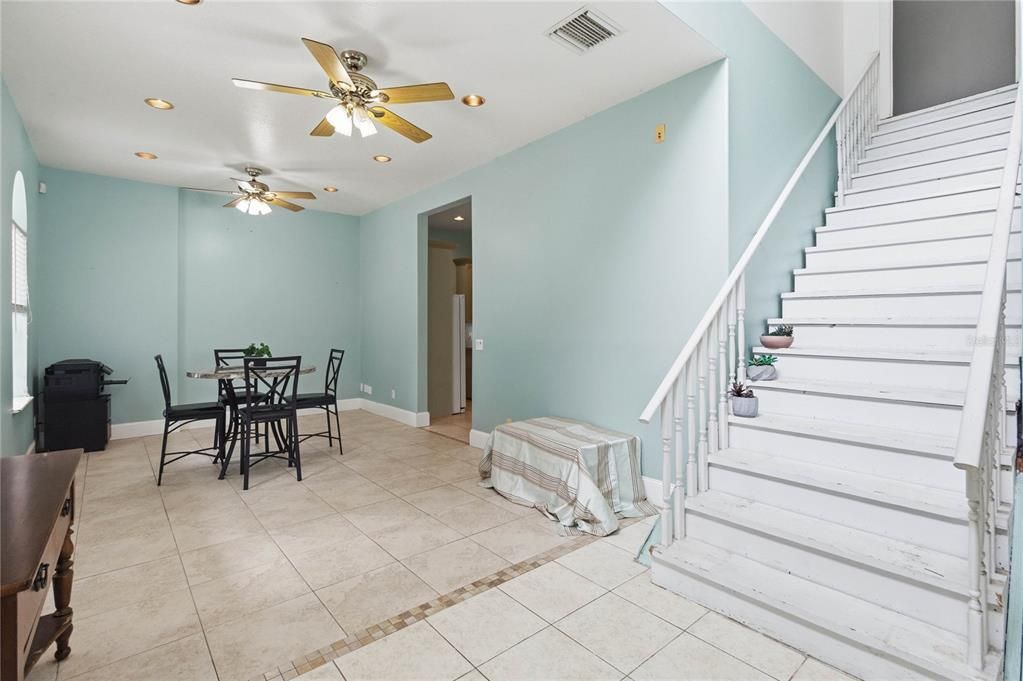 For Sale: $1,260,000 (6 beds, 4 baths, 4884 Square Feet)