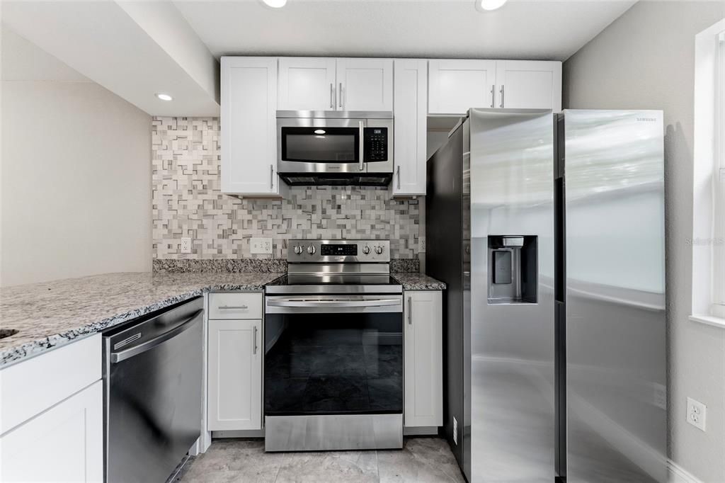 For Sale: $425,000 (3 beds, 2 baths, 1320 Square Feet)