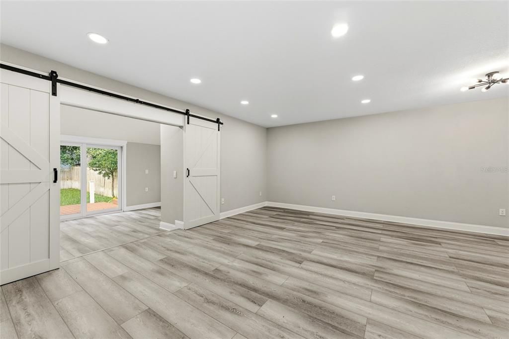 For Sale: $425,000 (3 beds, 2 baths, 1320 Square Feet)