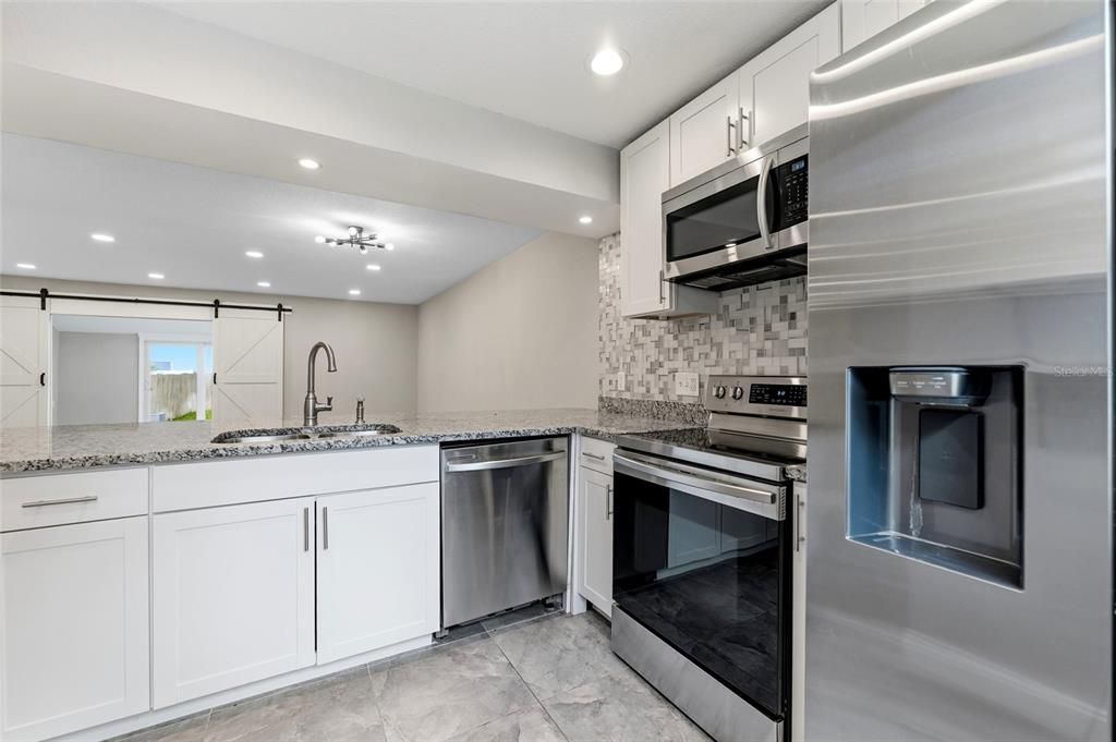 For Sale: $425,000 (3 beds, 2 baths, 1320 Square Feet)
