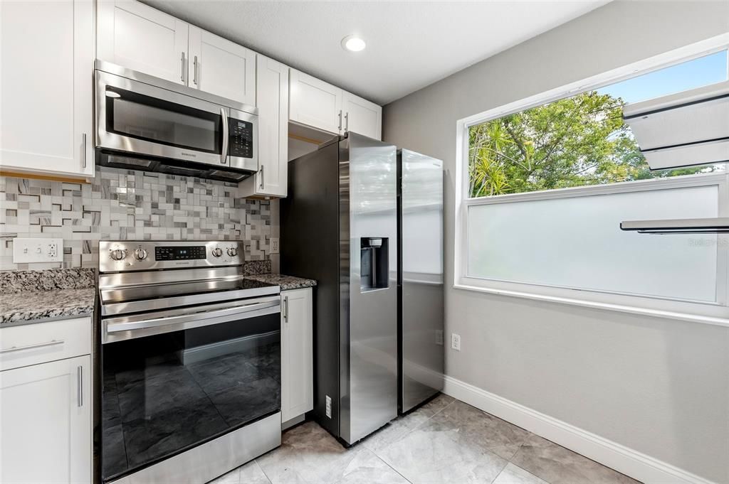 For Sale: $425,000 (3 beds, 2 baths, 1320 Square Feet)