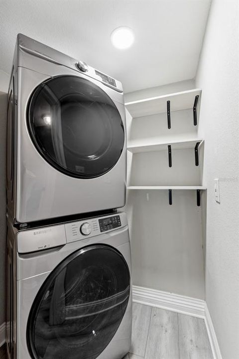 For Sale: $425,000 (3 beds, 2 baths, 1320 Square Feet)