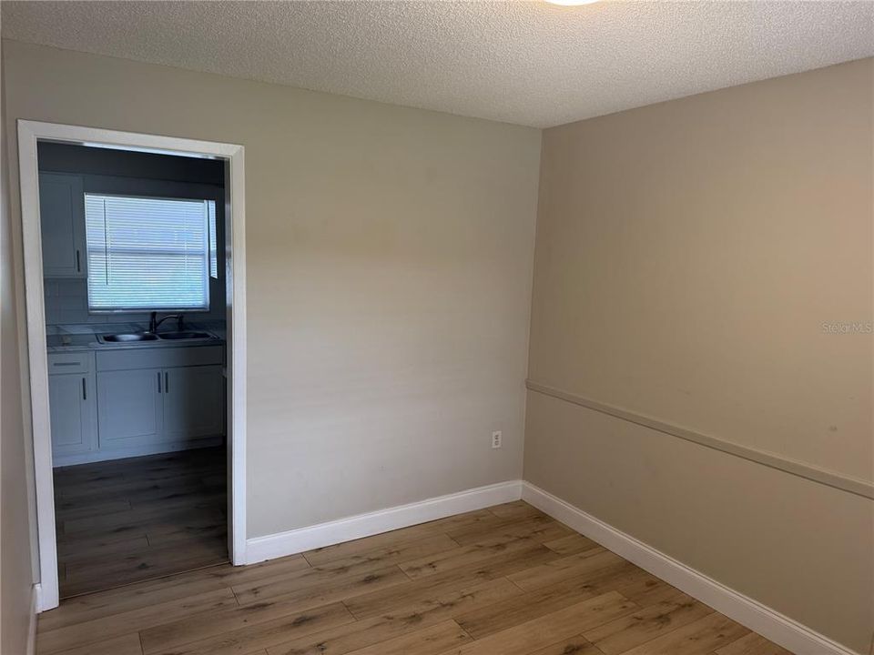 For Sale: $400,000 (4 beds, 2 baths, 1486 Square Feet)