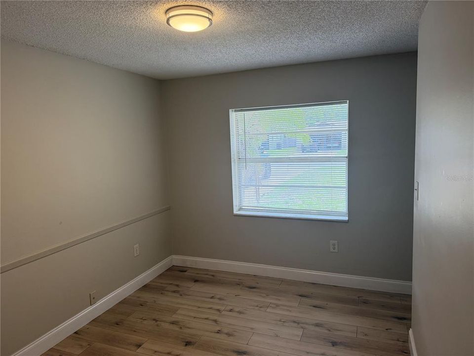 For Sale: $400,000 (4 beds, 2 baths, 1486 Square Feet)