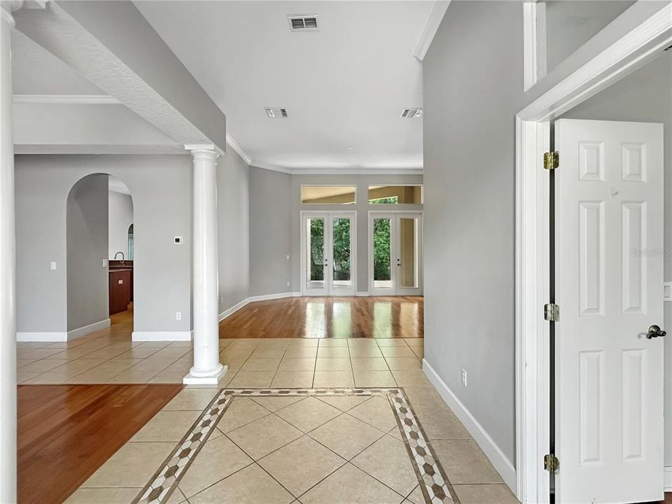 For Rent: $4,500 (5 beds, 3 baths, 3676 Square Feet)