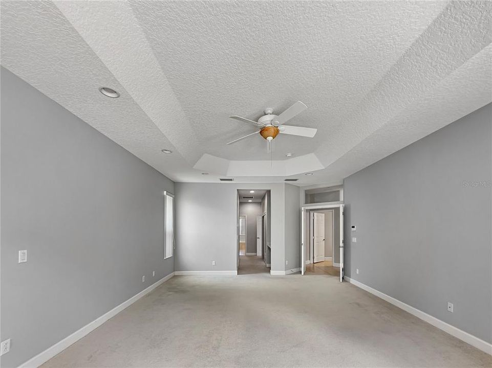 For Rent: $4,500 (5 beds, 3 baths, 3676 Square Feet)