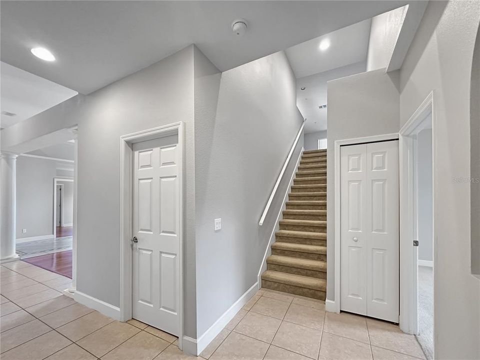 For Rent: $4,500 (5 beds, 3 baths, 3676 Square Feet)