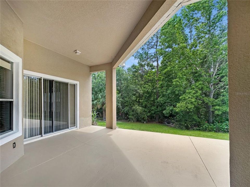 For Rent: $4,500 (5 beds, 3 baths, 3676 Square Feet)