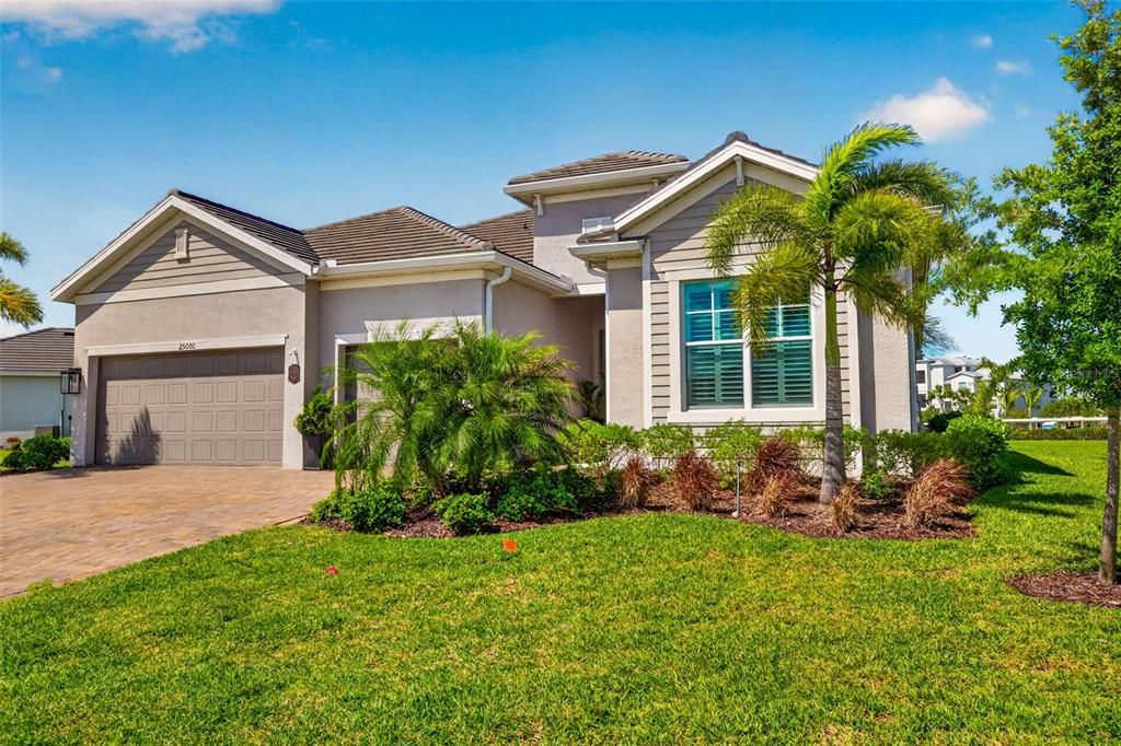 For Sale: $689,900 (4 beds, 3 baths, 2461 Square Feet)