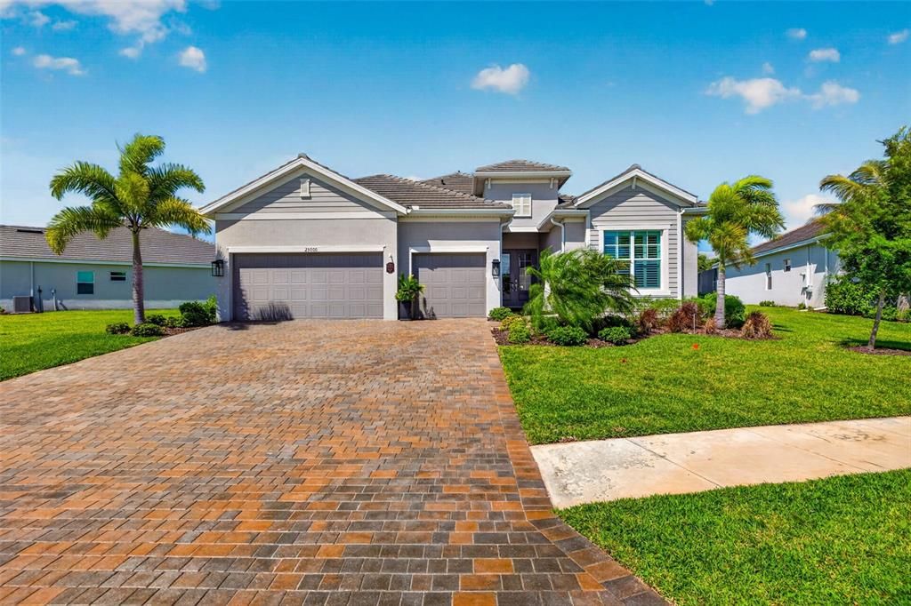 For Sale: $689,900 (4 beds, 3 baths, 2461 Square Feet)