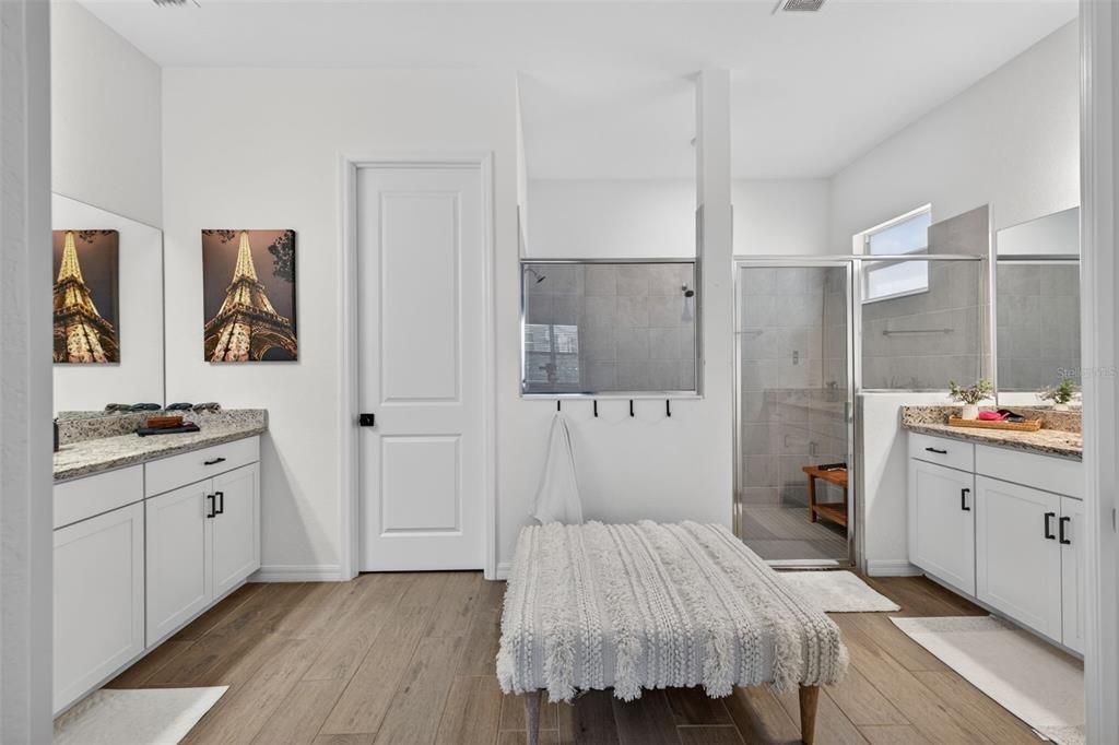 For Sale: $689,900 (4 beds, 3 baths, 2461 Square Feet)