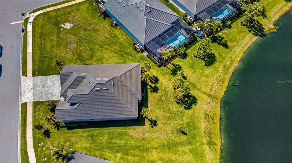 For Sale: $689,900 (4 beds, 3 baths, 2461 Square Feet)