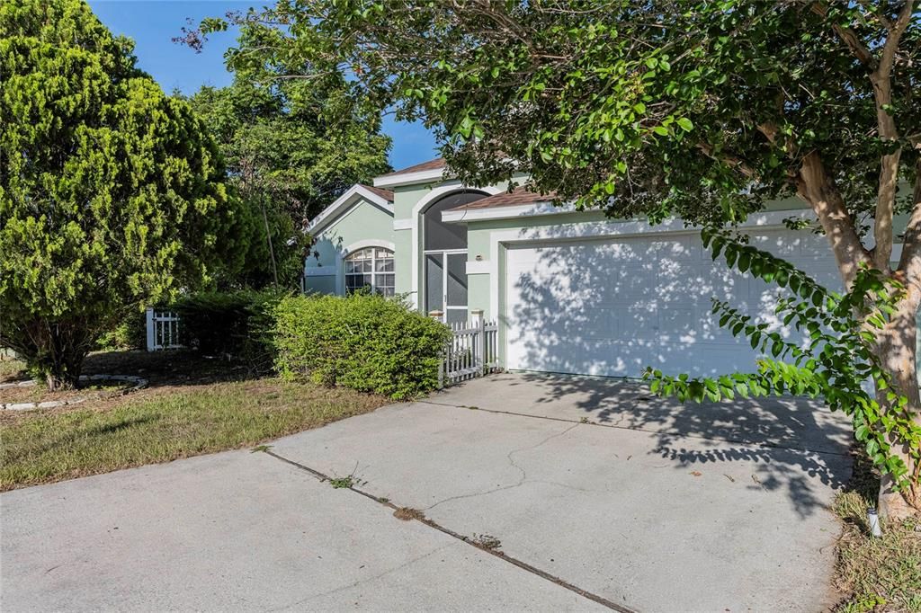 For Sale: $260,000 (3 beds, 2 baths, 1644 Square Feet)